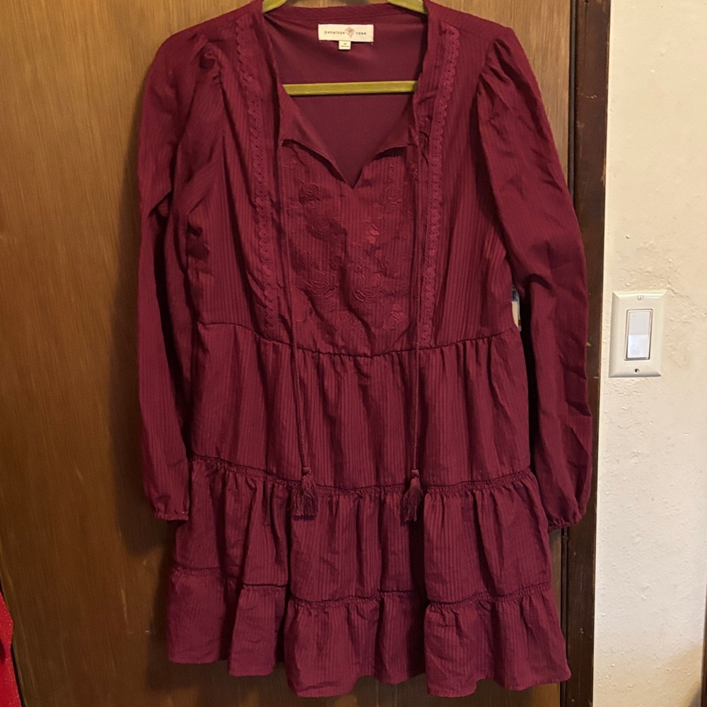 Elegant Burgundy Long Sleeve Dress